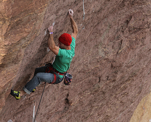 Climbing picture of MAXIM athlete Mike Doyle